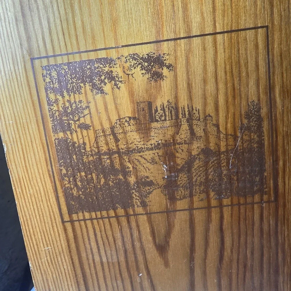 Castello di Brolio Wooden Wine Box with Rope Handle, Wood Grain, 32x20x10cm